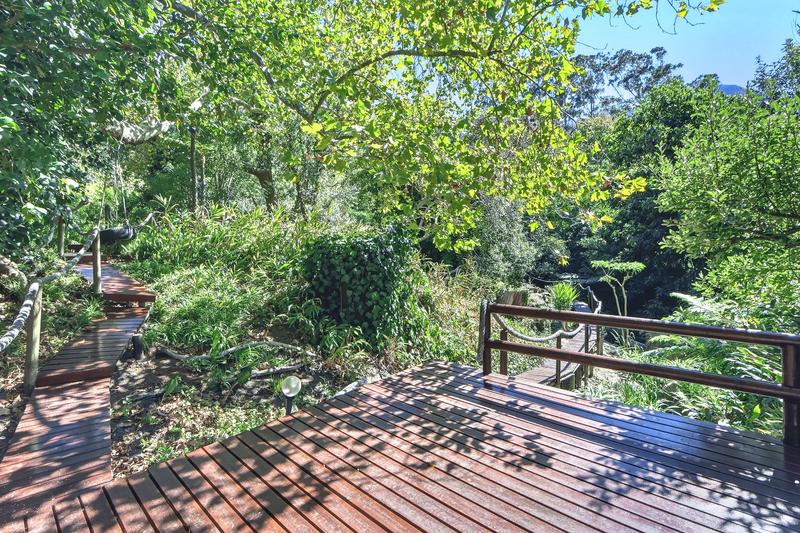 To Let 4 Bedroom Property for Rent in Hout Bay Western Cape